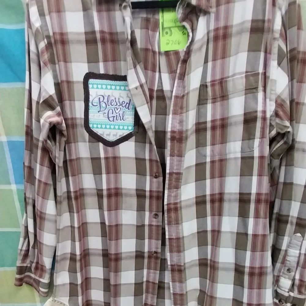 2706 Size XL Upcycled Croft & Barrow Fawned Of Jesus Button Down Shirt - Picture 4 of 7
